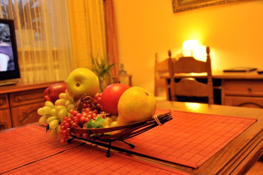 צ'רנוביץ Knaus Apartments מראה חיצוני תמונה