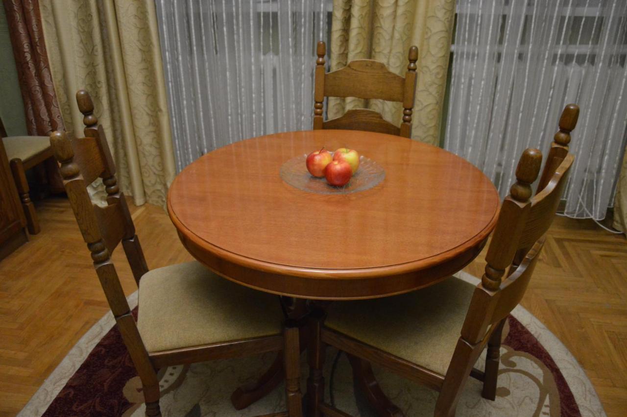 צ'רנוביץ Knaus Apartments מראה חיצוני תמונה